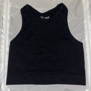 Black cropped tank top